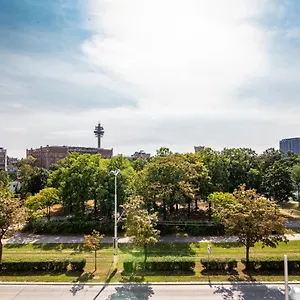 - Authentic Comfort, Self Check-in, Ac And Netflix Apartment