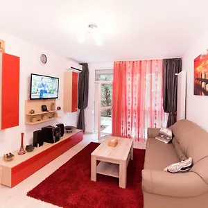 Red , Bucureşti România